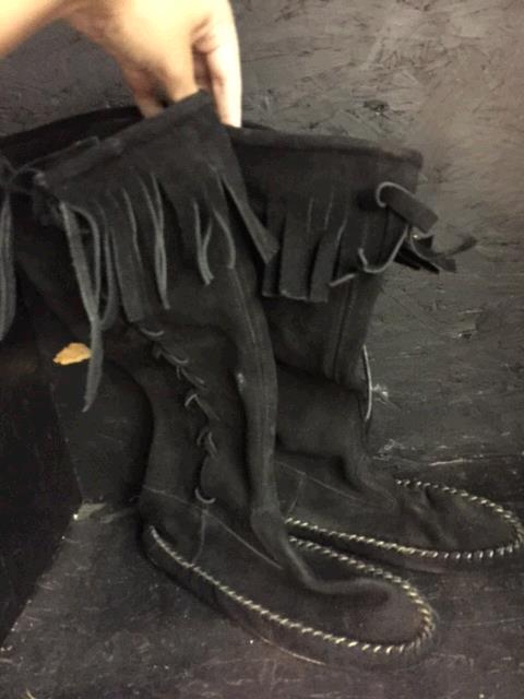 Rental store for INDIAN MOCCASINS  BLACK     SIZE 10 in Kingsport TN