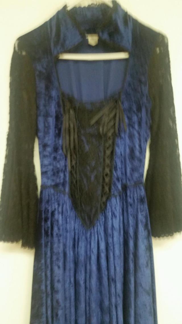 Rental store for NAVY BLUE   BLACK W  LACE in Kingsport TN
