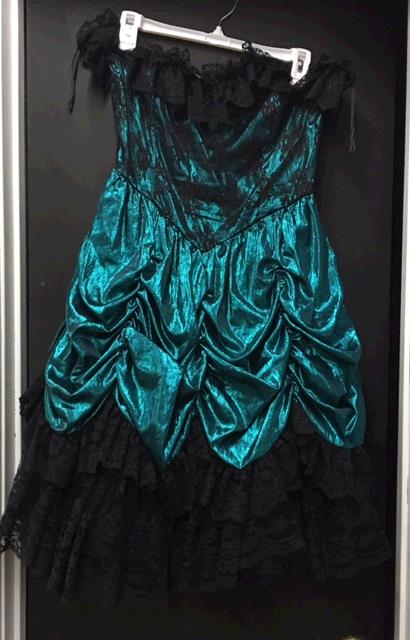 Rental store for SALOON  GREEN   BLACK SHORT in Kingsport TN